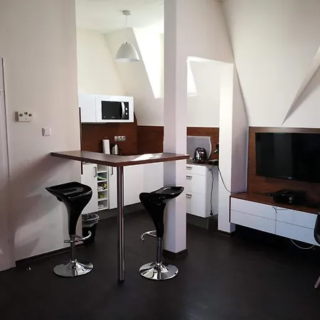דירה Apartment *